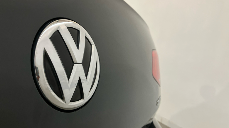 Volkswagen Passat 2.0 TDI R-Line 4dr [Panoramic Roof] Diesel Saloon